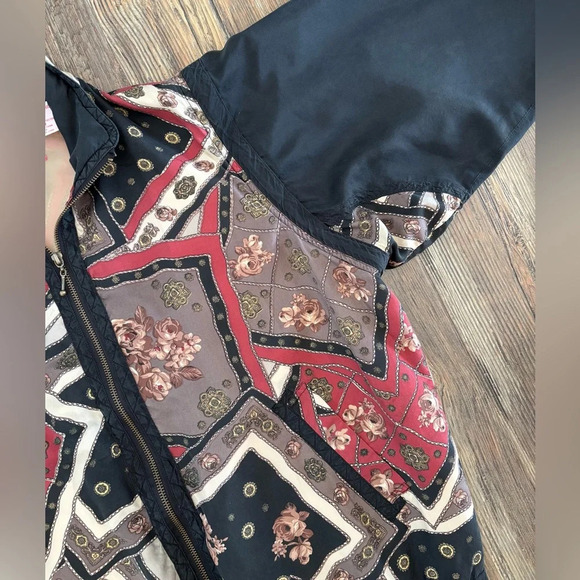 Active Studio Geometric Rose Silk Track Jacket Womens M Removable Sleeves Vtg - Picture 11 of 15